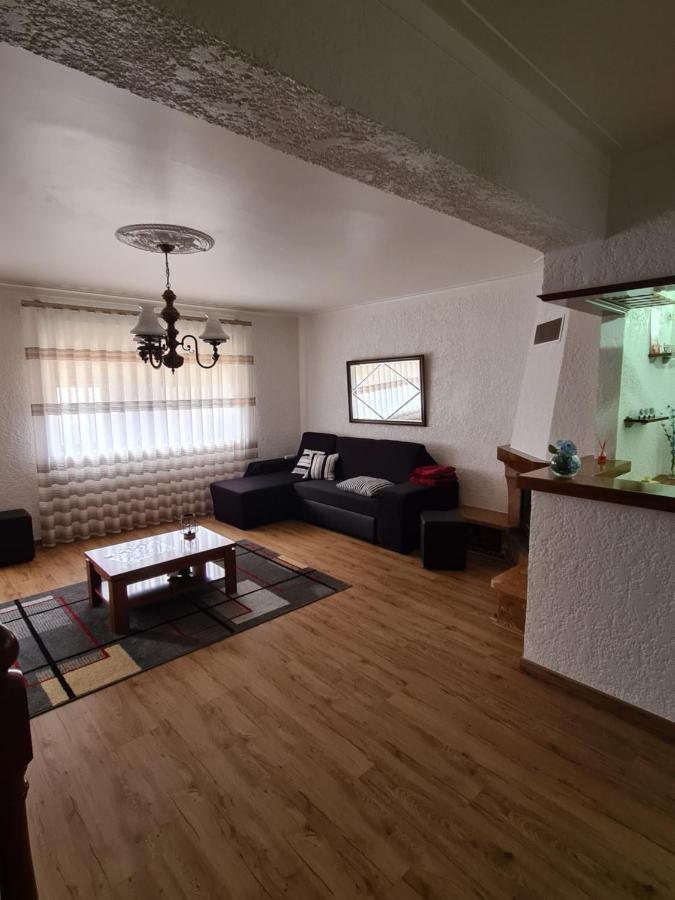 Gomes & Fortunato House Casais Brancos Bagian luar foto
