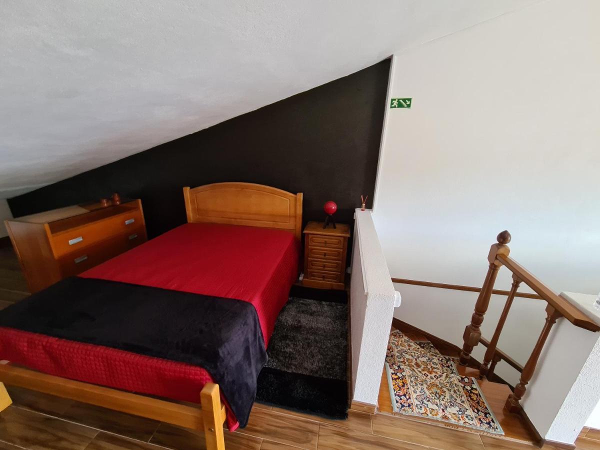 Gomes & Fortunato House Casais Brancos Bagian luar foto